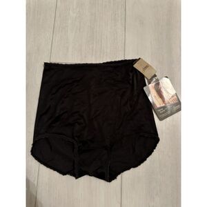 NWT‎ Vintage Henson Kickernick Antron III Nylon Brief Panties Sz 6 Black